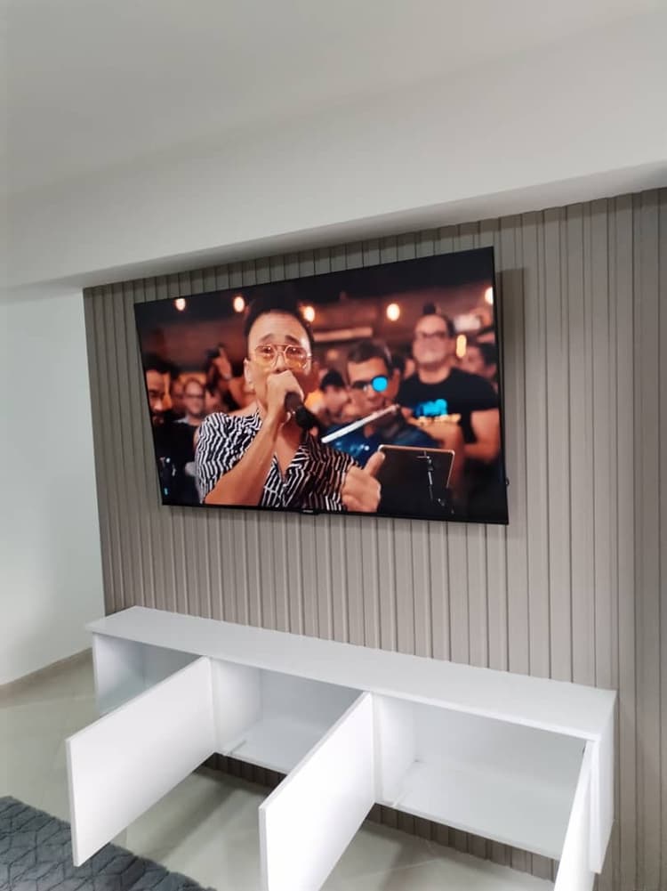 muro instalacion de televisor gabinete
